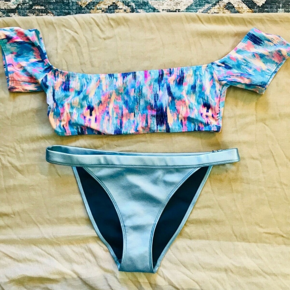 Missguided Pastel Off-the-Shoulder Bikini Set 8